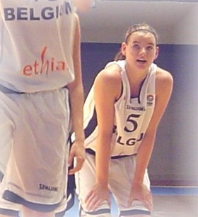 Jasmina Rosseel sous le maillot 'Made in Belgium' qu'elle espère retrouver très vite Jasmina Rosseel sous le maillot 'Made in Belgium' qu'elle espère retrouver très vite