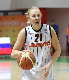 Ann Wauters sous le maillot toujours des championnes de Russie Ann Wauters sous le maillot toujours des championnes de Russie