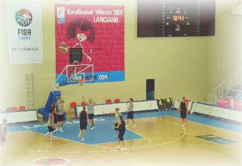 Here we are ! Here we are !