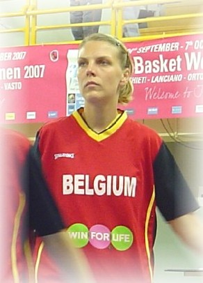 Irina Medvedeva: 'oui, je tiens encore la route' Irina Medvedeva: 'oui, je tiens encore la route'