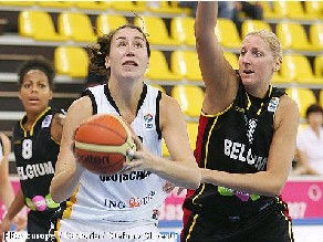 Laurence Van Malderen au 2e tour (photo: Stefano Silvestri/Castoria) Laurence Van Malderen au 2e tour (photo: Stefano Silvestri/Castoria)