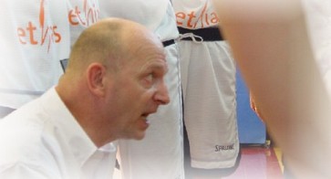 Benny Mertens et ses filles gardent un espoir de se sauver (photo: S. Kovaleni) Benny Mertens et ses filles gardent un espoir de se sauver (photo: S. Kovaleni)