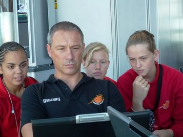 L'analyse d'Etienne Louvrier (photo: S. Kovaleni) L'analyse d'Etienne Louvrier (photo: S. Kovaleni)