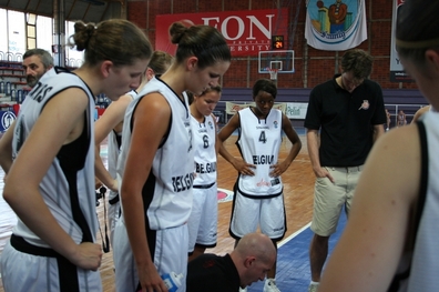 Les Belges en demi-finales, encore un match à gagner ! (photo: Leslie Anderson/ womensbasketball-in-france.com)