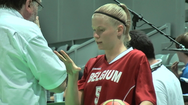 Julie Vanloo en aparté Julie Vanloo en aparté