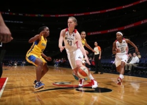 Emma Meesseman dans les 12, Drey Mingo coupée Emma Meesseman dans les 12, Drey Mingo coupée