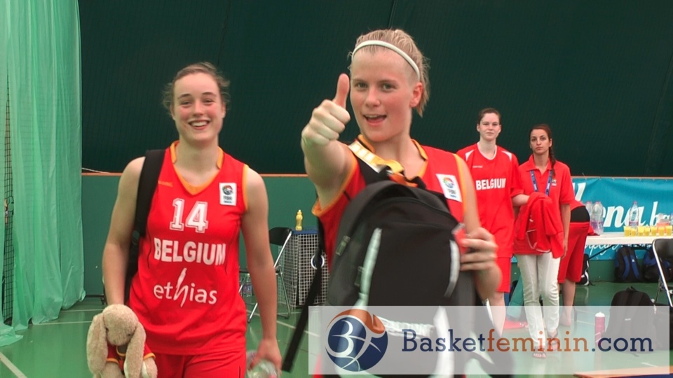 Julie Vanloo, capitaine, pour un 3/3 pour commencer
