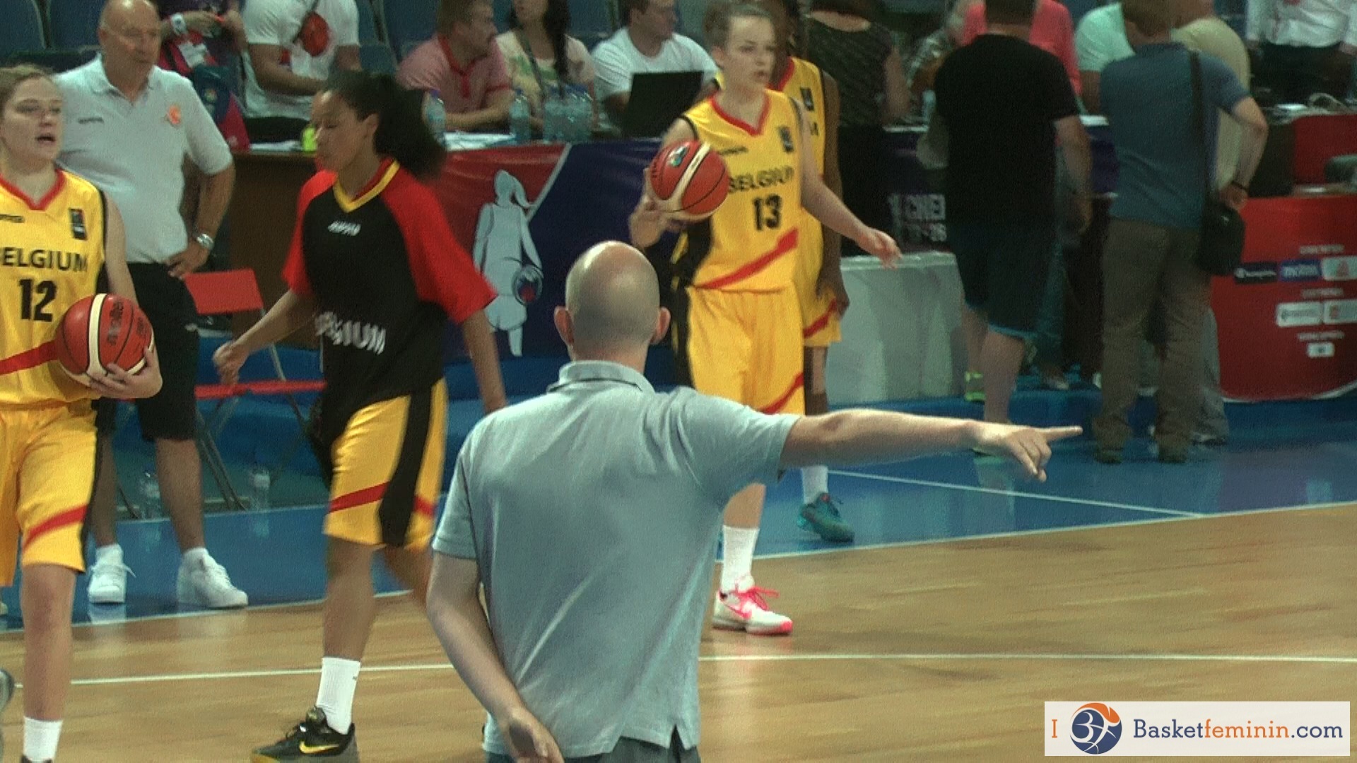 Toute l'attention désormais tournée vers la France Toute l'attention désormais tournée vers la France