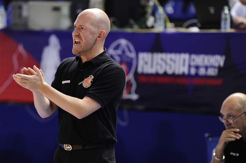 Arvid Diels a mené ses troupes vers un nouveau succès contre le Canada (FIBA.com) Arvid Diels a mené ses troupes vers un nouveau succès contre le Canada (FIBA.com)