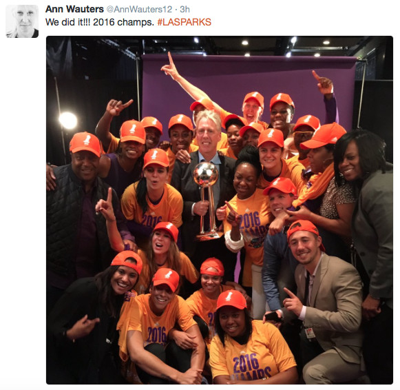 Los Angeles Sparks champion WNBA, un nouveau titre pour Ann Wauters Los Angeles Sparks champion WNBA, un nouveau titre pour Ann Wauters