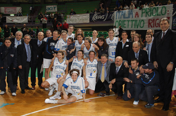 La joie italienne dans l'antre de Priolo, direction la Lettonie (photo: Fip.it)