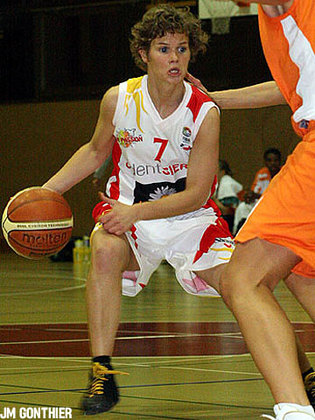 Katrien Vercauteren, de retour en Belgique (photo: FIBAEurope.com/JM Gonthier) Katrien Vercauteren, de retour en Belgique (photo: FIBAEurope.com/JM Gonthier)