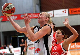 Ann Wauters rêvait des jeux Olympiques, la Belgique devra penser d'abord à se maintenir. Douloureux... (photo: FIBA Europe/Bart Vandenbroucke) Ann Wauters rêvait des jeux Olympiques, la Belgique devra penser d'abord à se maintenir. Douloureux... (photo: FIBA Europe/Bart Vandenbroucke)