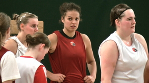 Après six mois sur la touche et deux opérations au pied, Sofie Hendrickx (SKW) a pu effectuer sa rentrée contre Waregem Après six mois sur la touche et deux opérations au pied, Sofie Hendrickx (SKW) a pu effectuer sa rentrée contre Waregem