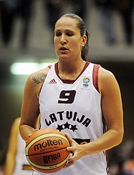 Liene Jansone, un solide gabarit (photo: parsportu.lv) Liene Jansone, un solide gabarit (photo: parsportu.lv)