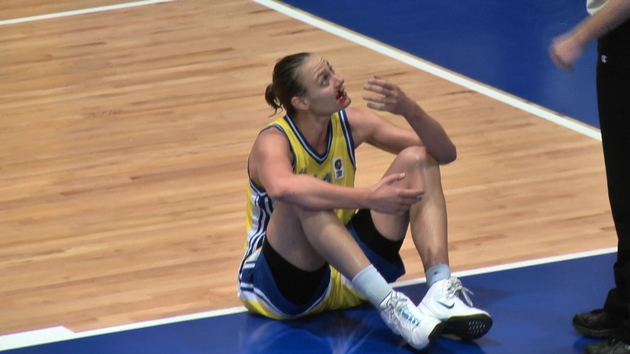 Même si elle a souffert, Kathrin Ress aura fait parler son métier acquis en Euroligue et avec la Squadra Même si elle a souffert, Kathrin Ress aura fait parler son métier acquis en Euroligue et avec la Squadra