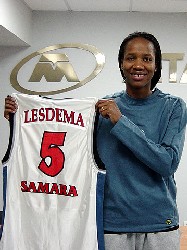 Son maillot l'attendait dès son arrivée (photo: Samara) Son maillot l'attendait dès son arrivée (photo: Samara)