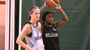 Romina Ciappina, ici avec Emmanuelle Mayombo a rejoint le groupe Romina Ciappina, ici avec Emmanuelle Mayombo a rejoint le groupe