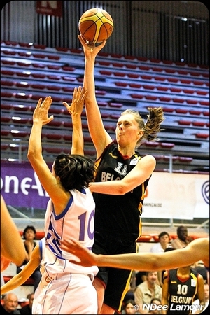 Emma Meeseman, 20pts, 11rbds, 9 fautes provoquées