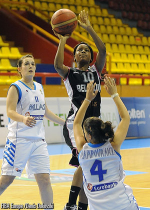 Noémie Mayombo (ici face à la Grèce), 21 pts dimanche (FIBA Europe / DENIS DUKOVSKI)