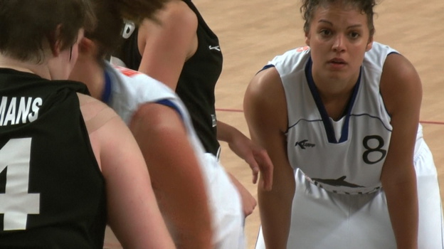 Sofie Hendrickx (15pts, 13 rbds) Sofie Hendrickx (15pts, 13 rbds)