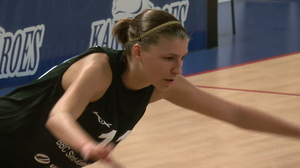 Sara Leemans, She's back ! Sara Leemans, She's back !