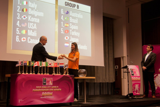 Mondial U17 - La réaction des Néerlandaises après le tirage au sort Mondial U17 - La réaction des Néerlandaises après le tirage au sort