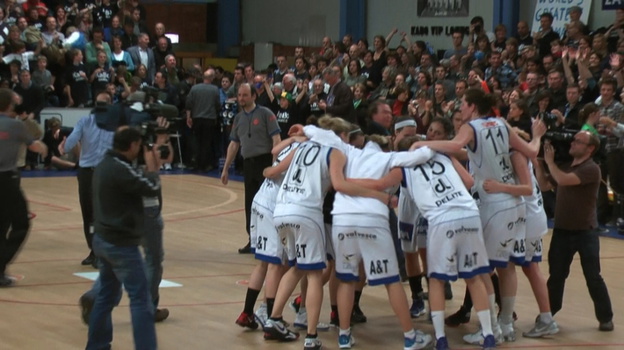 Finale - Kangoeroes-Boom va chercher la belle en battant Crack Blue Cats Ieper 80 à 74 Finale - Kangoeroes-Boom va chercher la belle en battant Crack Blue Cats Ieper 80 à 74