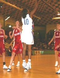 Numéro 10 de l'équipe de France (Dr Doume/Basquetebol.org) Numéro 10 de l'équipe de France (Dr Doume/Basquetebol.org)