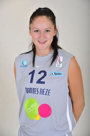 Regina Palusna sous le maillot nantais, forfait Regina Palusna sous le maillot nantais, forfait