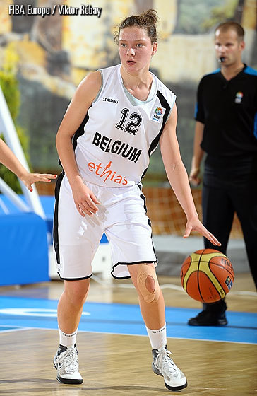 Heleen Nauwelaers dans la lignée (photo: FIBA Europe/Viktor Rebay)
