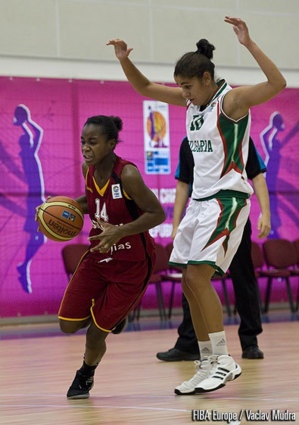 Emmanuelle Mayombo (photo: FIBA Europe/Vaclav Mudra) Emmanuelle Mayombo (photo: FIBA Europe/Vaclav Mudra)