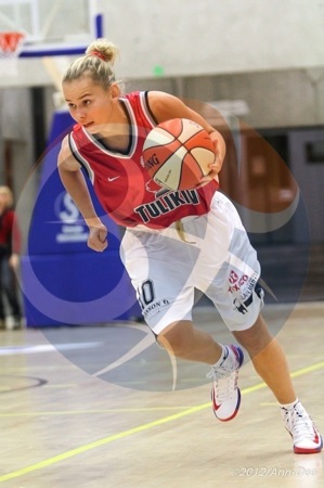 Tulikivi Deerlijk et Philine Lambrecht en route vers un 2e succès (photo: Ann Dee Lamour/Basketfeminin) Tulikivi Deerlijk et Philine Lambrecht en route vers un 2e succès (photo: Ann Dee Lamour/Basketfeminin)