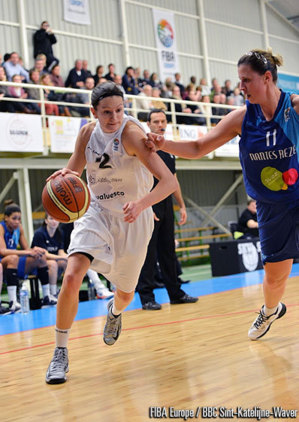 Freya Mertens (SKW) contre Nantes (photo: FIBA Europe/SKW) Freya Mertens (SKW) contre Nantes (photo: FIBA Europe/SKW)