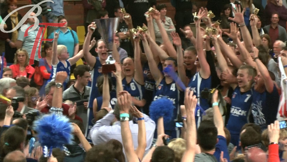 Cette année-là: 2012, le triomphe bleu, Crack Blue Cats réussit le doublé Cette année-là: 2012, le triomphe bleu, Crack Blue Cats réussit le doublé