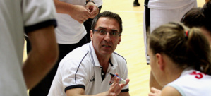 Jacek Winnicki poursuit au sommet du basket féminin en Pologne (photo:  Szymon Stolarski) Jacek Winnicki poursuit au sommet du basket féminin en Pologne (photo:  Szymon Stolarski)