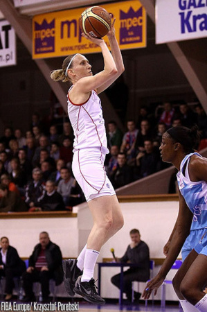 Anke De Mondt en demi-finales des play-off en Pologne (1-1 contre Bydgoszcz)