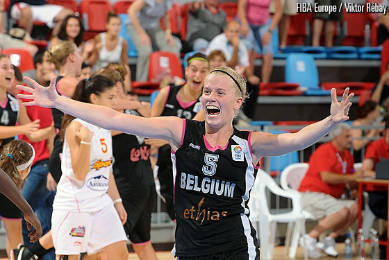 Julie Vanloo, lors du sacre belge à Oradea en U18 (photo: FIBA Europe/Viktor Rebay)