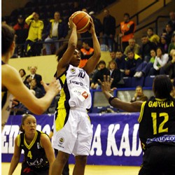 Cappie Pondexter (Fenerbahce/photo: www.tbf.or.tr) Cappie Pondexter (Fenerbahce/photo: www.tbf.or.tr)