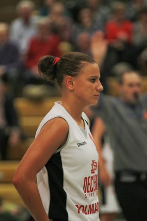 Maja Vucurovic, autoritaire (photo: Eddy Lippens) Maja Vucurovic, autoritaire (photo: Eddy Lippens)