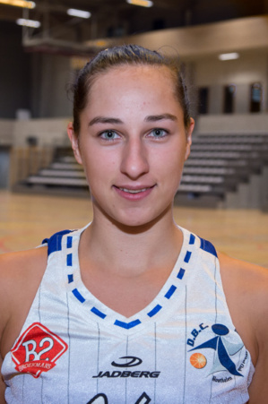 Nathalie Smolders, dans tous les bons coups comme Wendy Bas (photo: HBVL/Houthalen) Nathalie Smolders, dans tous les bons coups comme Wendy Bas (photo: HBVL/Houthalen)