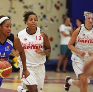 Julie Wojta (Belfius Namur) reçoit le feu vert Julie Wojta (Belfius Namur) reçoit le feu vert