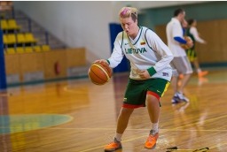 Préparation - La Grande-Bretagne s'impose en Italie (51-59), la Lituanie gagne aussi Préparation - La Grande-Bretagne s'impose en Italie (51-59), la Lituanie gagne aussi