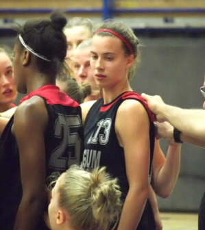 Antonia Delaere sur la touche (photo: Hoopsjunk/B.Hendriks) Antonia Delaere sur la touche (photo: Hoopsjunk/B.Hendriks)