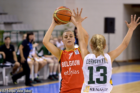Eva Devliegher, 5e de l'Euro avec les U18, point guard, sans club Eva Devliegher, 5e de l'Euro avec les U18, point guard, sans club