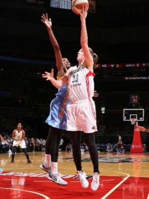 WNBA - Washington Mystics battu par Chicago 69-72 devant plus de 16.000 spectateurs