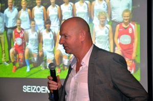 Benny Mertens de retour aux affaires (photo: Tulikivi Deerlijk) Benny Mertens de retour aux affaires (photo: Tulikivi Deerlijk)