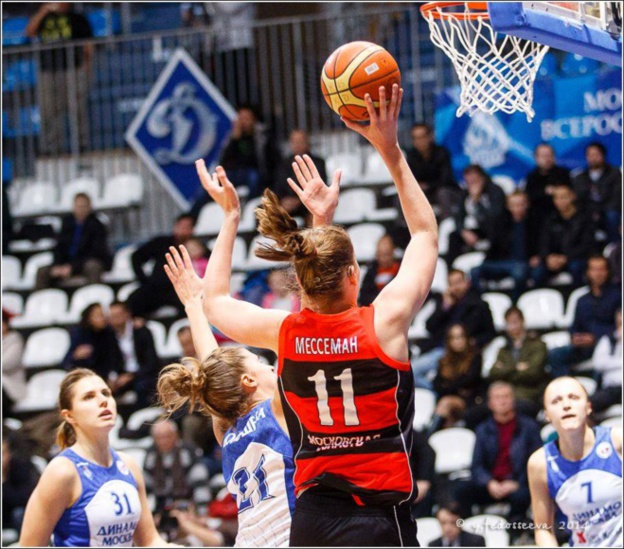 Emma Meesseman en action au Dynamo Moscou (Photo: Y. Fedosseeva/wbcs.ru)