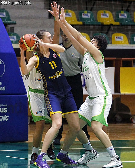 Elle avait aussi croisé le fer avec Istanbul cette saison en Eurocup (13 pts, 9 rbds en Russie, 10pts, 5 rebds en Turquie)