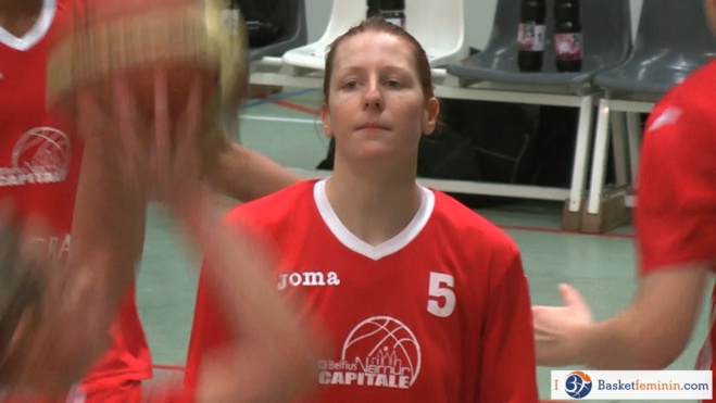 La Couvinoise tombe des nues, Stéphanie Dubuc jetée de Namur La Couvinoise tombe des nues, Stéphanie Dubuc jetée de Namur